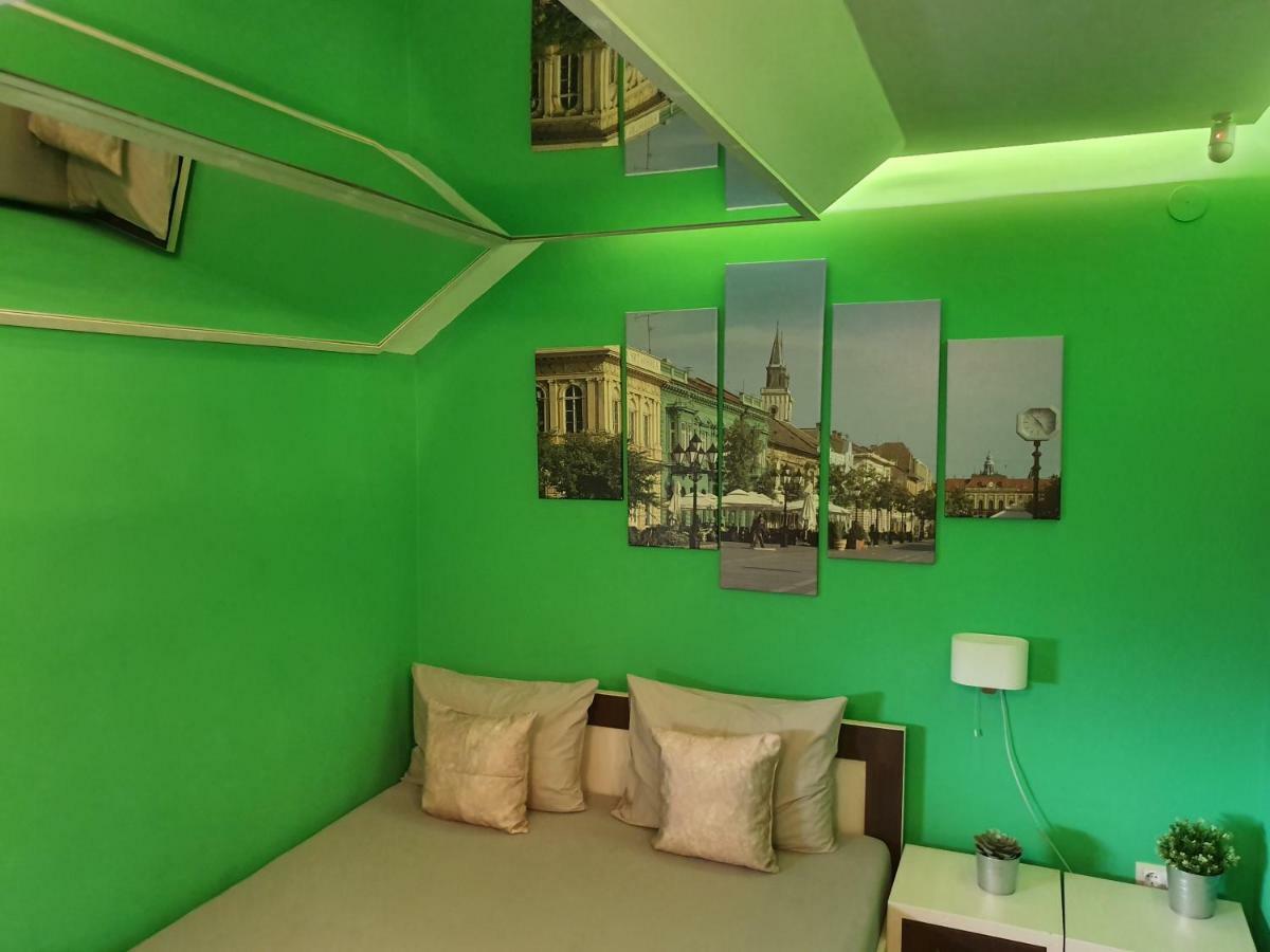 Oldbrick Pub Hotel Sombor Bagian luar foto